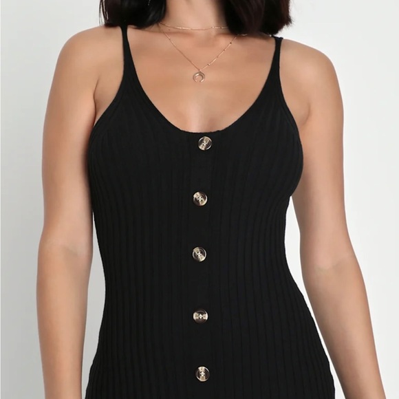 Express Black Lined Midi Dress with Button Detail - Picture 3 of 9